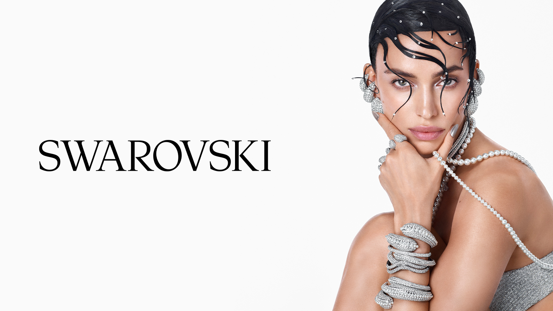 Анхаарал татаж буй аксесуар: Swarovski брэндийн шинэ цуглуулга (фото 1)