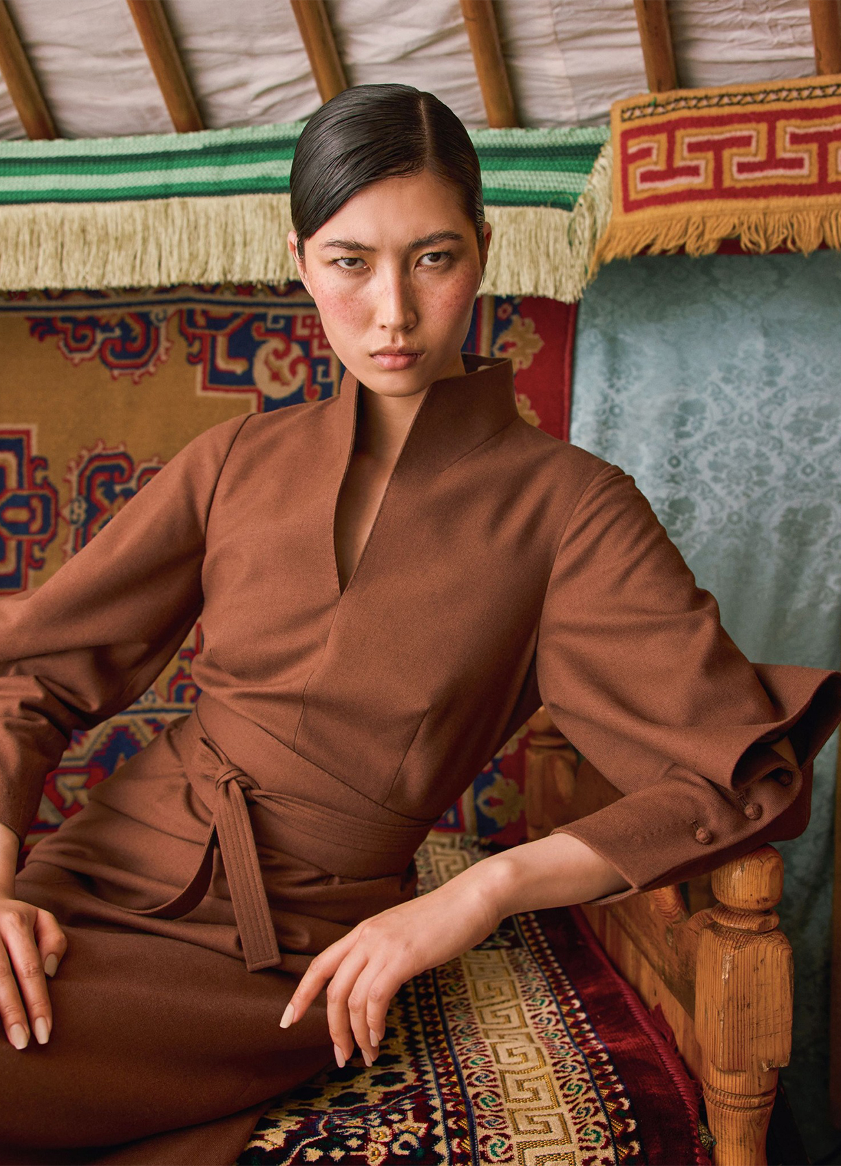 Сар шинэдээ хэрхэн зөв, зохимжтой хувцаслах вэ? (фото 5)