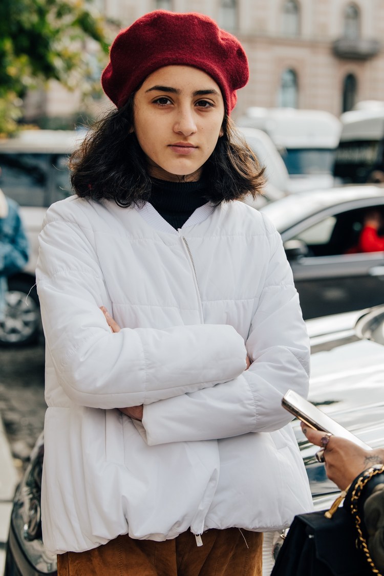 Тбилисигийн street style: Гүржийн бүсгүйчүүдийн өвөрмөц хувцаслалт (фото 29)