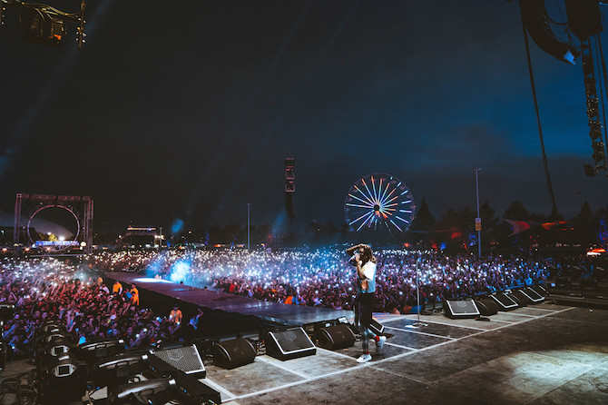 “Astroworld”: Трэвис Скоттын нэрэмжит хип-хоп хөгжмийн фестивалийн эргэн тойронд (фото 7)