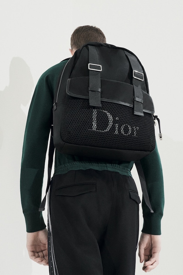 Dior эрэгтэй цүнхний цуглуулга гаргалаа (фото 2)