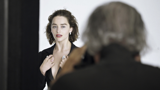 Game of Thrones-ын Эмилия Кларк Dior-ын нүүр царай боллоо (фото 4)