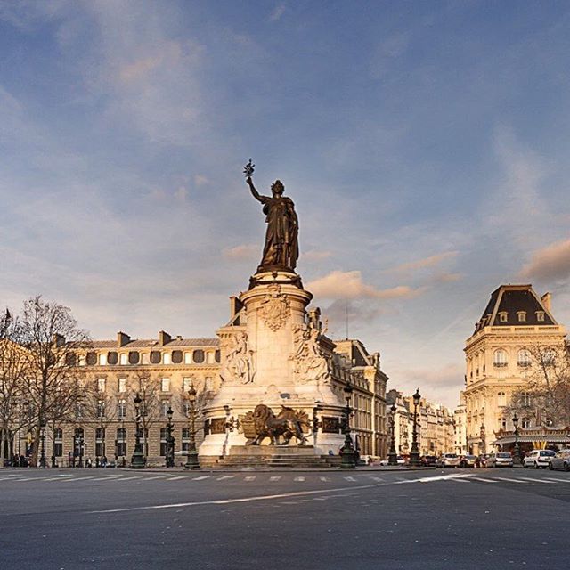 RDV aujourd'hui à 17h/5pm #RefugeesWelcome #PlacedelaRepublique