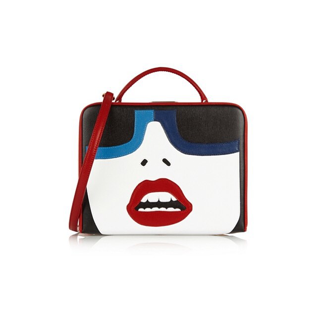 #BuroTrend: Ретро зурагтай есөн цүнх. www.buro247.mnNine bags with retro images. More on #buro247mongolia @MarkCross