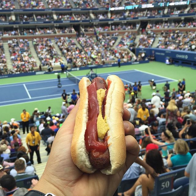 Cheated on fashion week (and my fashion week diet) to trade women's fashion for women's tennis.  IN THE HOUSE!