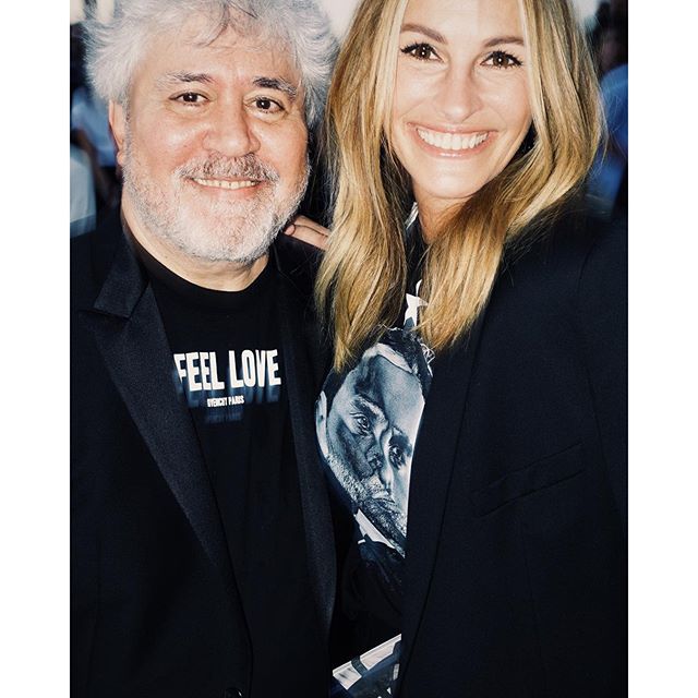 CINEMA AT ITS BEST. 
LOS GRANDES DEL CINE.

@JULIAROBERTSORIGINAL AND PEDRO ALMODOVAR.

@givenchyofficial #NYFWbyTestino