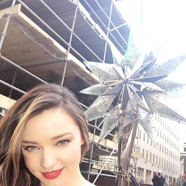 It was an honor to help raise the @Swarovski Star to the top of the @RockCenterNYC Christmas Tree today. Wishing everyone a peaceful holiday season! ️