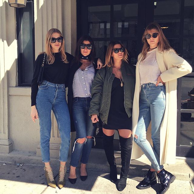 Brunch with these beauties  @juliarestoinroitfeld @jennelombardo @marynalinchuk1 photo by @aleksandrakirienko  