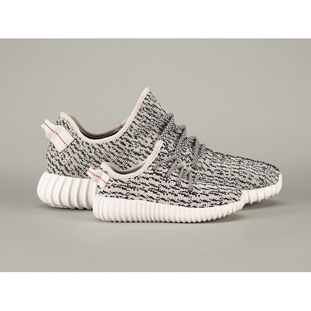 Шинэчилсэн Yeezy Boost 350 бага насны хүүхдүүдэд зориулагджээ.

Yeezy Boost 350 now available for your little ones! 
#babyyeezy #yeezyboost350