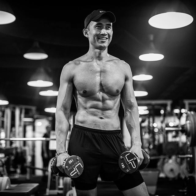 Looking for a personal trainer? See what EIC @musingmutley achieved in just 12 weeks with @upfitnesssg   click on the link in our bio for full story #buro247singapore #fitness #training