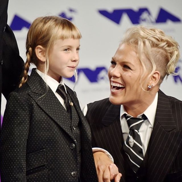 #Pink and her daughter suit up for the #MTV #VMAs (RG: @vmas) #buro247Singapore #fashion #suits