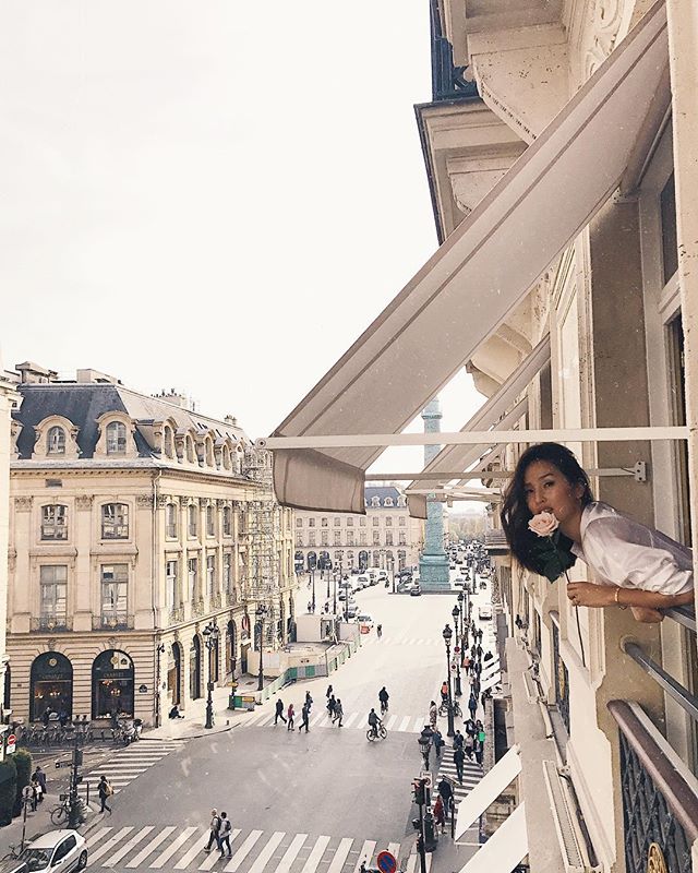 Bonjour de ma résidence française adopte-moi, Paris.  @parkhyattparis