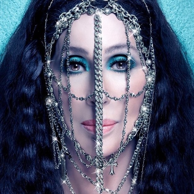 Дуучин Шер  Mamma Mia!  мюзиклийн үргэлжлэлд тоглоно.

Cher joins Meryl Streep and Colin Firth in Mamma Mia 2.

#Cher #MammaMia2