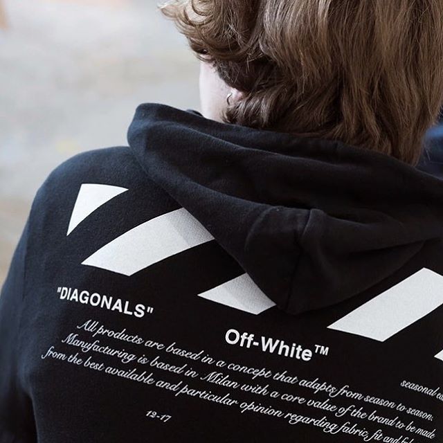 Street style шүтээн болсон Off-White брэнд илүү боломжийн үнэтэй цуглуулга гаргалаа.

Off-White Launches More Affordable Collection.

#offwhite #forall