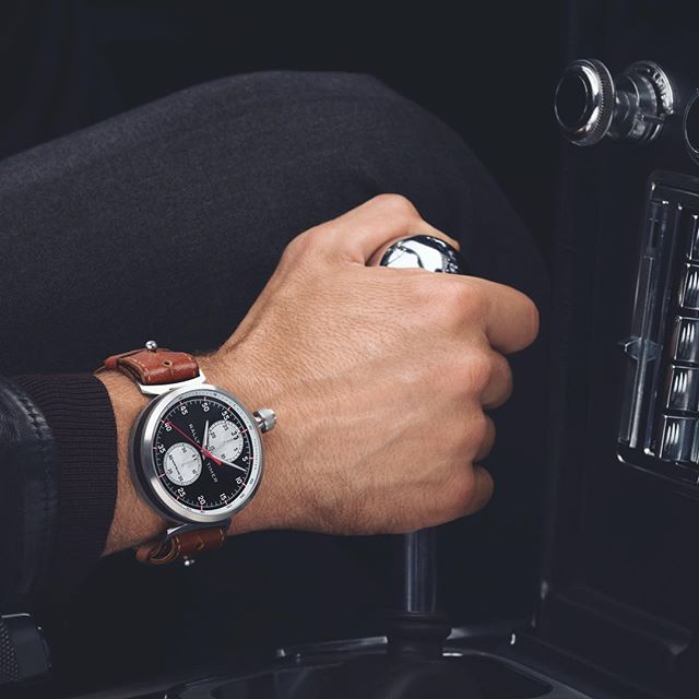 Fancy a #watch that looks just like an old school #stopwatch? #Montblanc's got a pre-#SIHH #TimeWalker novelty that fits the bill - link in bio #buro247singapore