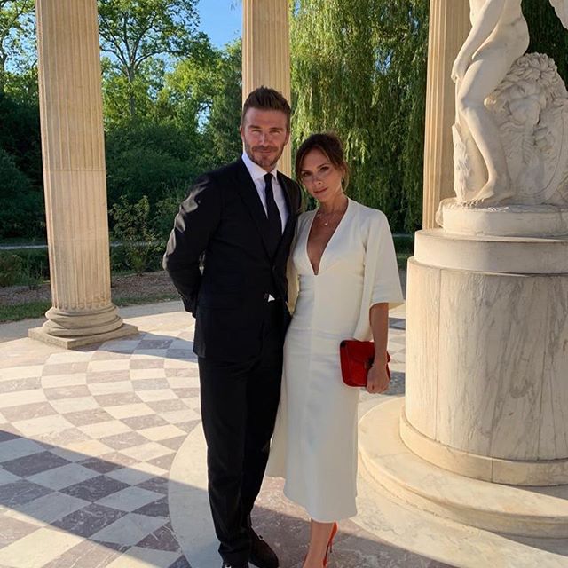 A private tour, dream come true!! Nous avons eu le privilège de vivre un moment magique au Château de Versailles.    X Kisses @davidbeckham #howromantic