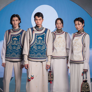 \"Парис-2024\": Монгол тамирчдын олимпын хувцастай танилцъя