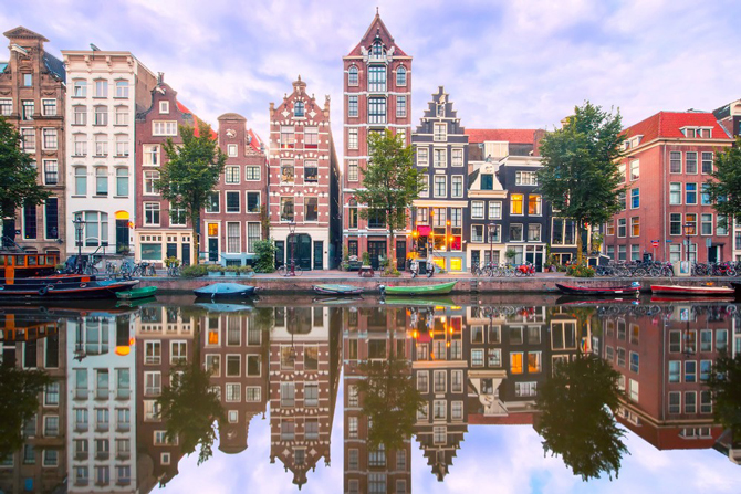 Амстердам Airbnb ашиглан хотын төвд байр түрээслэхийг хориглолоо