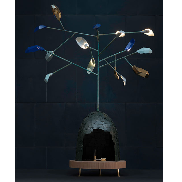 Соёлжсон хүй нэгдэл: Кики ван Эйкийн тавилгын шинэ цуглуулга