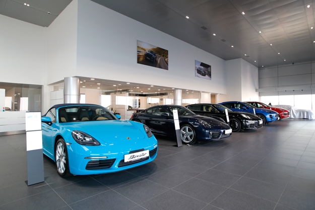 Porsche Улаанбаатар төвийн шинэ үзэсгэлэнгийн танхим нээгдлээ