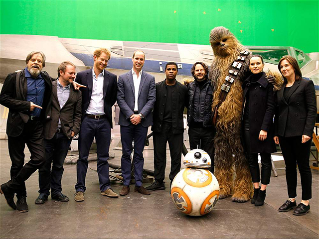 Хунтайж Уильям болон Харри нар Star Wars киноны зураг авалтын талбайд