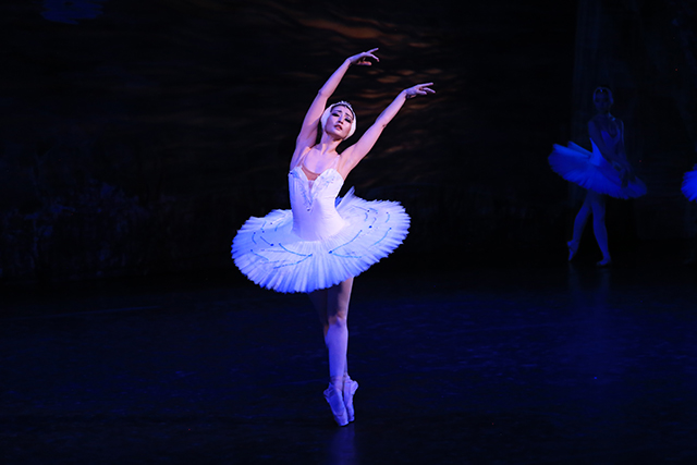 Баяртай эго: Хунт нуур ба бусад балетыг хүмүүс яагаад үздэг вэ?