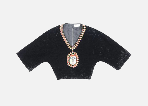 Цамц, Gucci<p class=\"slider_text gallery-item-title\" id=\"\"><a target=\"_blank\" href=\"https://www.1stdibs.com/fashion/clothing/blouses/gucci-c1970s-black-crushed-velvet-bead-embellished-bohemian-cropped-blouse-rare/id-v_2781253/?utm_content=control\">1stdibs.com</a></p>
<div id=\"\" style=\"\"><br id=\"\" /></div>